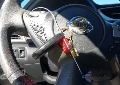 2016 Nissan Sentra Sr z USA, uszkodzony, nr VIN 3N1AB7AP2GY218396